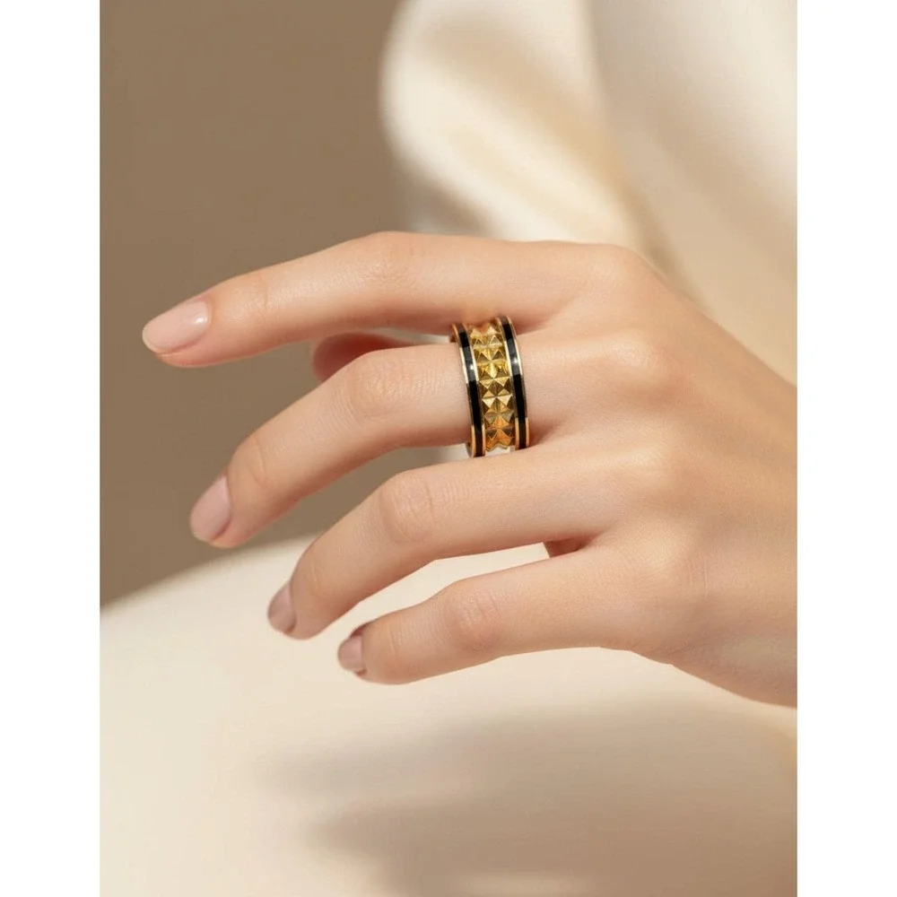 Black Roman Numeral Spinner Ring – Size 9 - Gold Geometric Band Stainless Steel